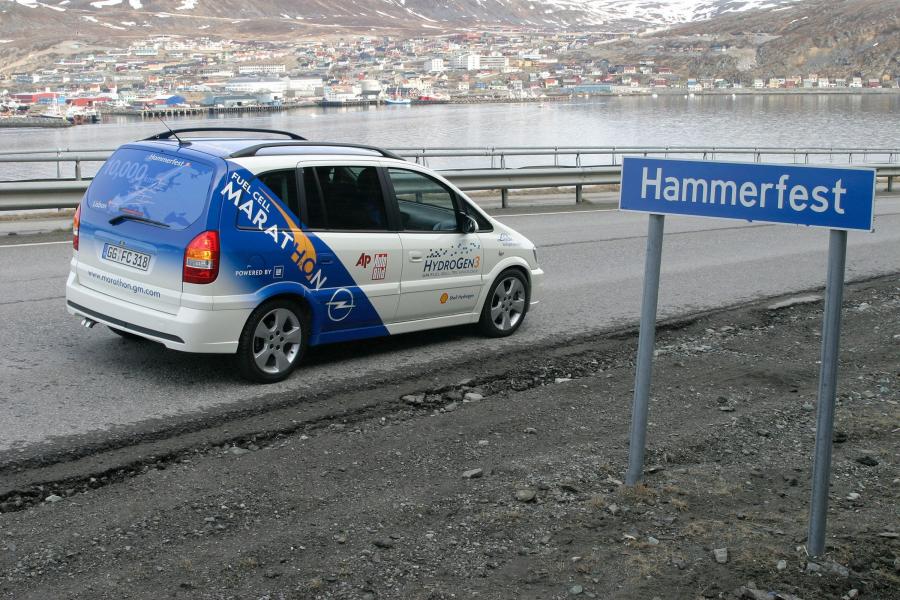  Opel HydroGen3 Concept 2005 года  (фото 10 из 69)